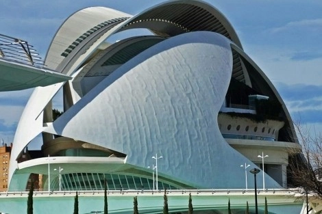 Could a Lick of Super Strong Carbon Paint Fix Caltrava's Palau de les Arts? - Cultural Architecture
