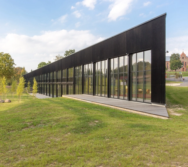 Viljandi State High School / Salto AB - Extension, Garden, Facade
