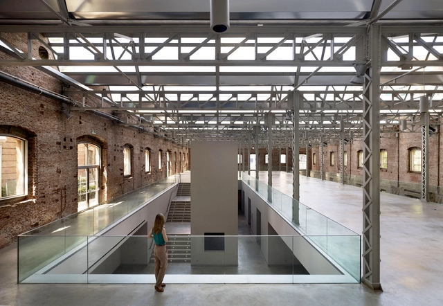 Centro Cultural Daoíz y Velarde / Rafael De La-Hoz - Centro Cultural