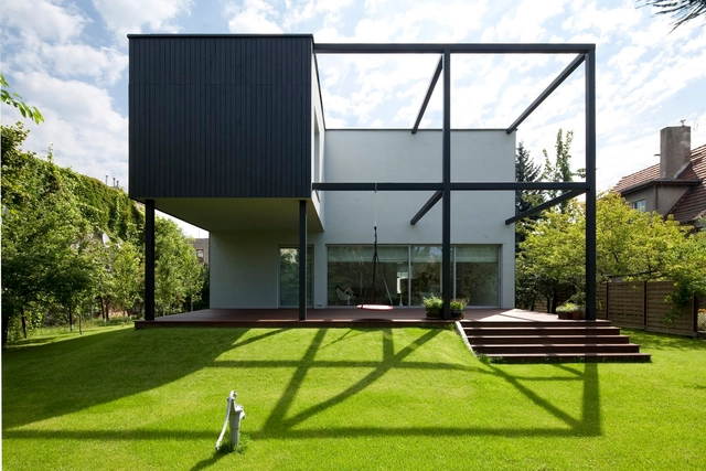 Casa Cubo Preto  / KameleonLab - Renovação