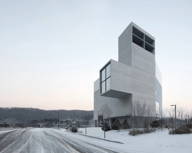 Iglesia de Concreto RW / NAMELESS Architecture  - Iglesia