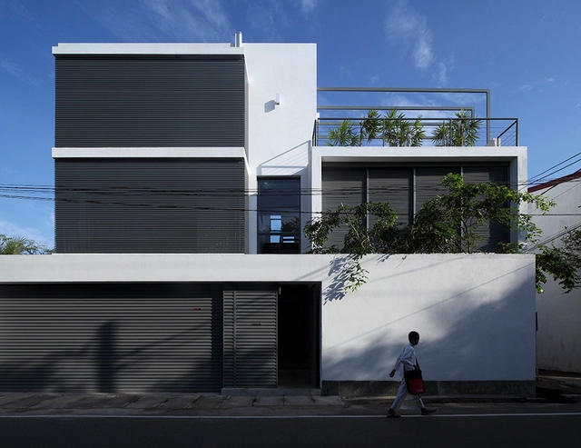 House 1 / Isurunath Pramitha Associates - Houses, Facade