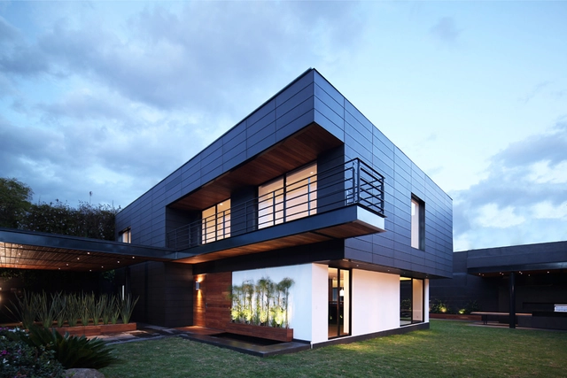 Casa Fatima / Jorge Hernández de la Garza  - Casas