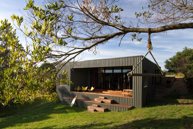 Venus Bay Beach House  / MRTN Architects - Houses, Garden, Facade, Bench