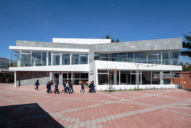 Biblioteca Gerardo Anker / L+A arquitectos - Ampliação