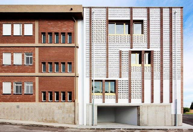 Extensión de la Escuela Secundaria  / SMS Arquitectos - Ampliación