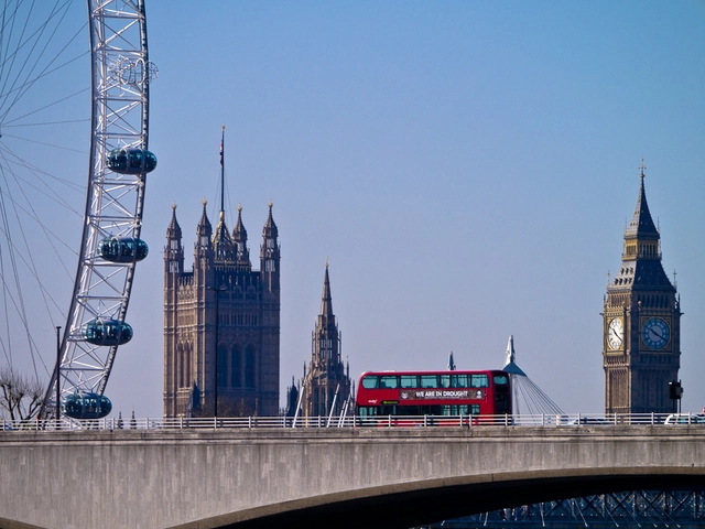 Os icônicos ônibus de Londres completam 60 anos - Imagem de Destaque