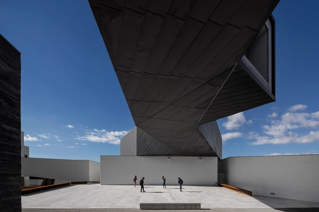 AD Round Up: The Architecture Photography of Fernando Guerra - Featured Image
