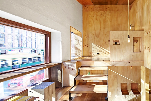 Cafe Flipboard / Brolly Design - Café