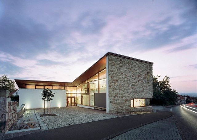 Centro Comunitario en Lohfelden / HHS Planer + Architekten AG - Centro Comunitario
