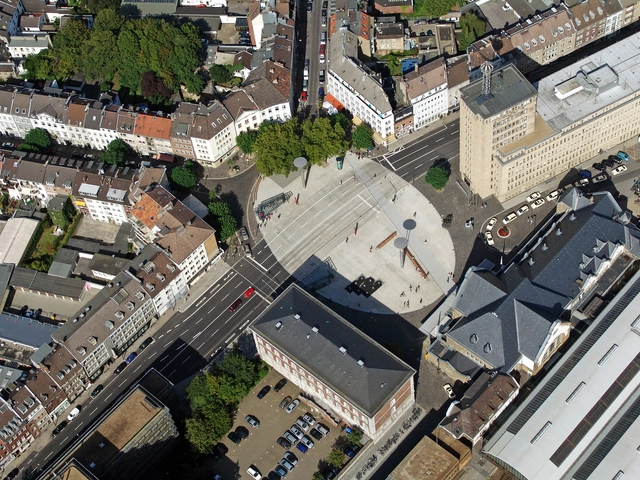 Bahnhofplatz Aachen / HH+F Architekten Hentrup Heyes + Fuhrmann - Remodelaciones