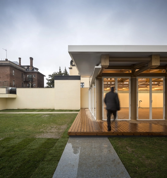 Premio Pritzker 2014: Shigeru Ban / Pabellón de Papel - Imagen Principal