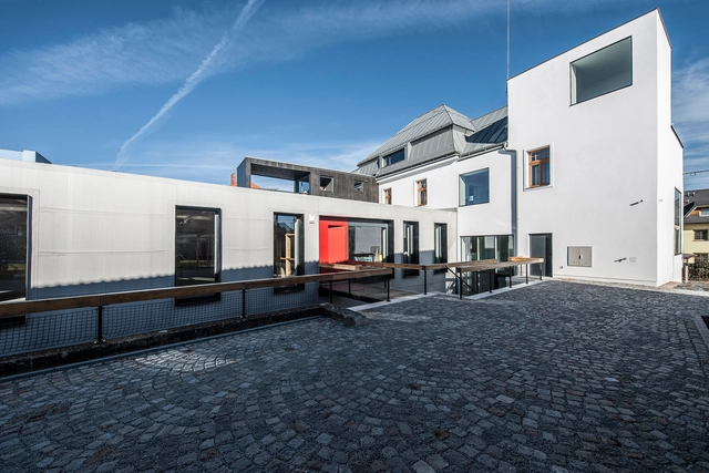 Palmovka Jihlava / Mjölk architekti - Renovation