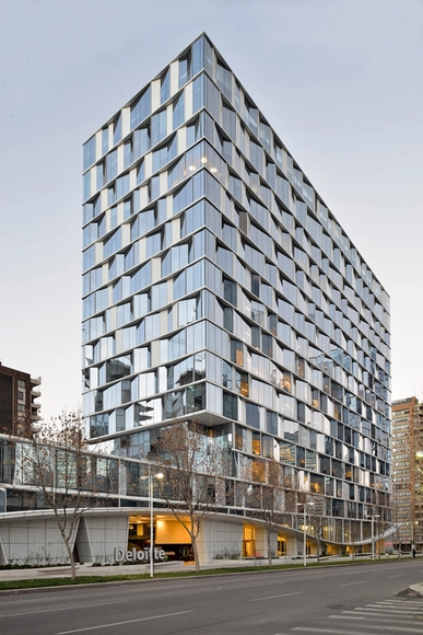 Deloitte / Cristian Fernandez Arquitectos - Edificio De Oficinas, Fachada