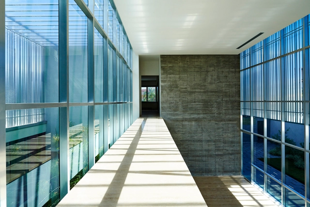 VL  House  / Rueda & Vera Arquitectos  - Houses, Facade, Handrail