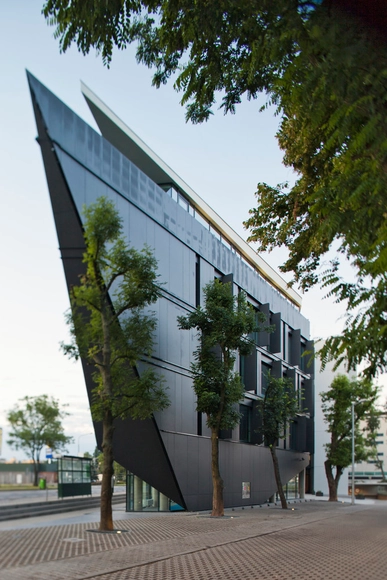 Jet Office / Pracownia Architektoniczna Insomia - Edifícios De Escritórios
