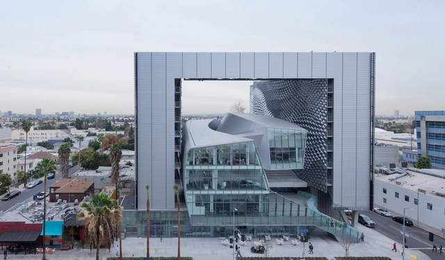Emerson College Los Angeles / Morphosis Architects - Edificios Para Estudiantes
