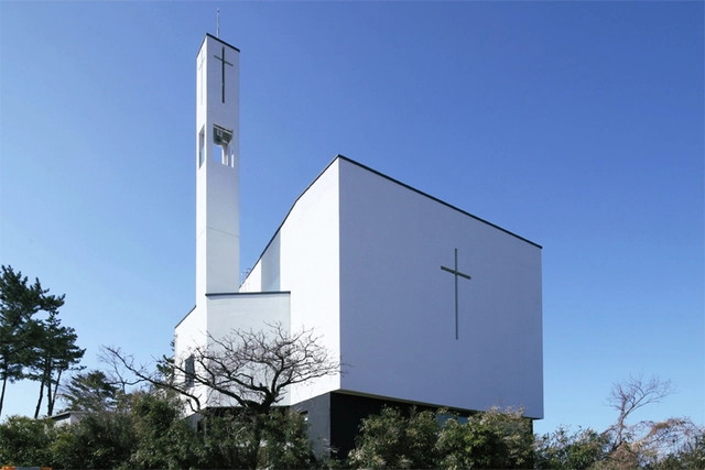 Iglesia curva de JA / ZIP Partners Architecture - Iglesia