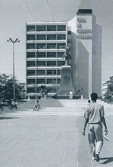 Clásicos de Arquitectura: Edificio Caja Agraria de Barranquilla / Fernando Martínez Sanabria - Edificios Institucionales
