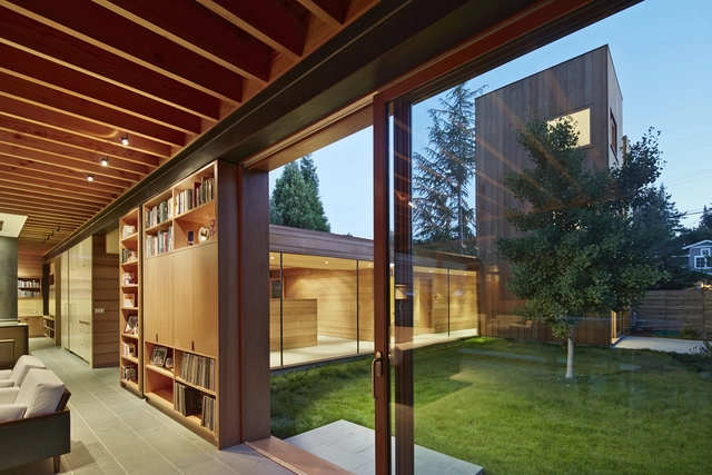 Low/Rise House / Spiegel Aihara Workshop - Casas