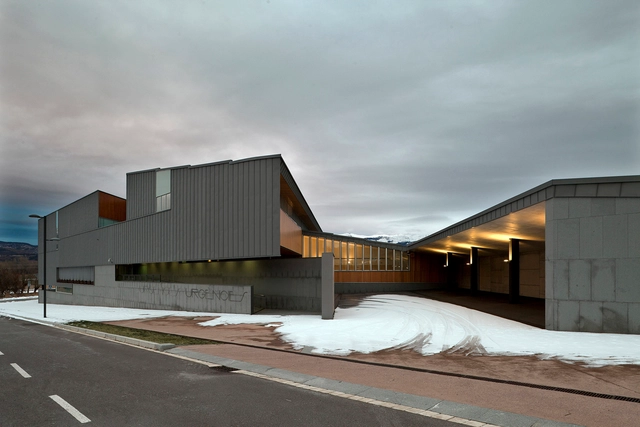Cerdanya Hospital / Brullet Pineda Arquitectes - Hospital