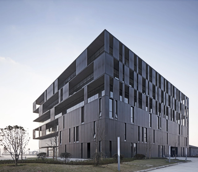 无锡美新半导体总部办公楼 / UDG联创国际 - 公共机构设施