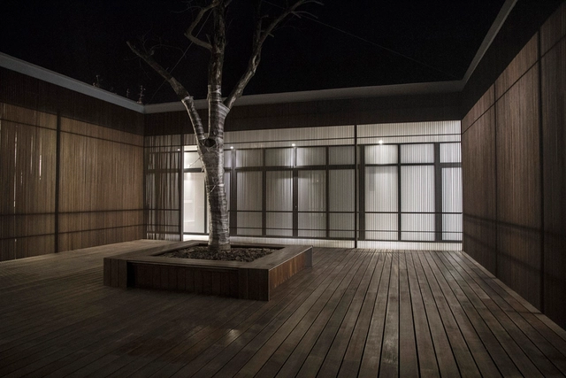 La Pantalla / Li Xiaodong Atelier  - Hostal