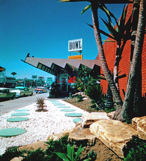 Exhibition: Bowlarama: California Bowling Architecture, 1954-1964 - Featured Image