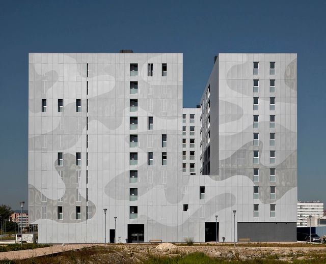 111 Viviendas en Larrein Salburua  / Roberto Ercilla - Apartamentos, Fachada