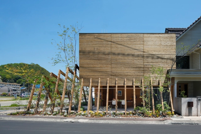Galería de Confort COCOCHI “UTSUWA” / UID Architects - Galería