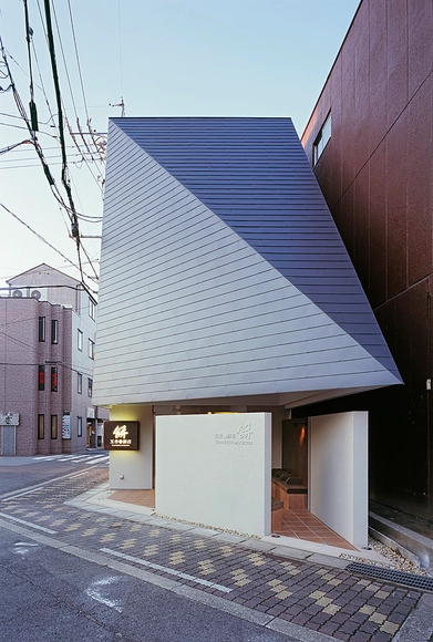 Tamakichi Mochiten / Nakahira Architects - Tienda