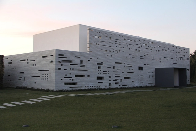 Casa Lifting / Guedes Cruz Arquitectos - Renovación