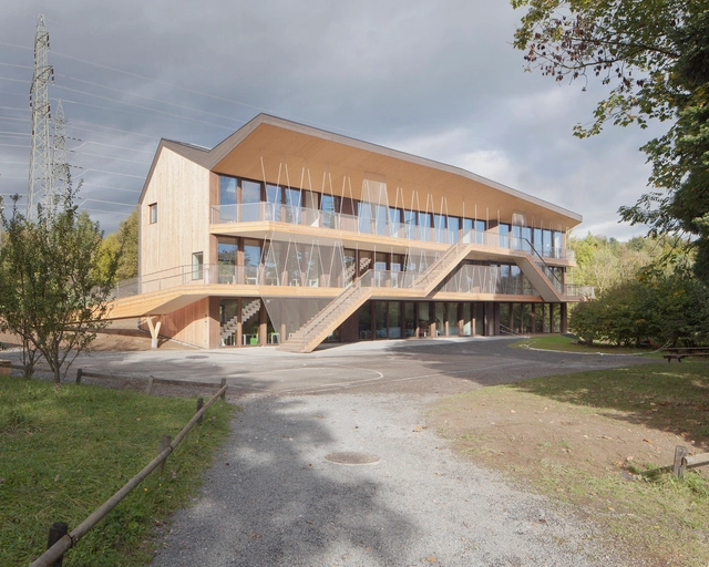 Escuela Steiner / LOCALARCHITECTURE - Escuelas
