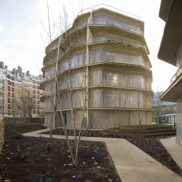 Herold - 100 Viviendas Sociales  / Jakob + MacFarlane - Remodelaciones