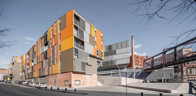 Bloques De Viviendas y Urbanización en Manresa / Pich-Aguilera Architects - Vivienda Colectiva