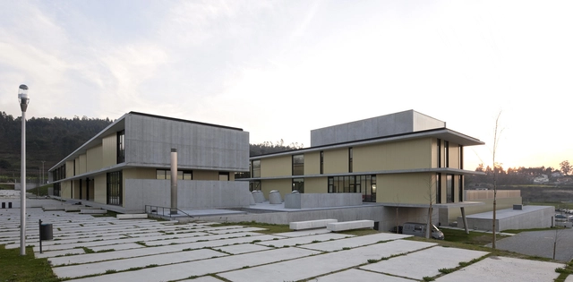 Escuela Nossa Senhora Da Conceição  / Pitagoras Group - Escuelas