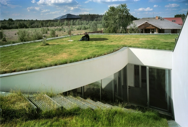 Casa Outrial / Robert Konieczny KWK Promes - Casas