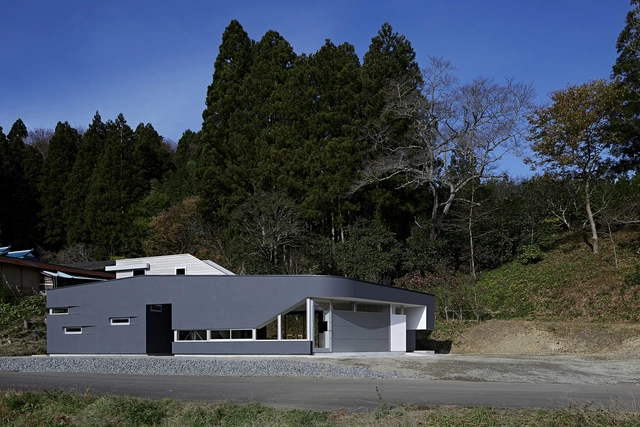 Casa E / Hannat Architects - Casas