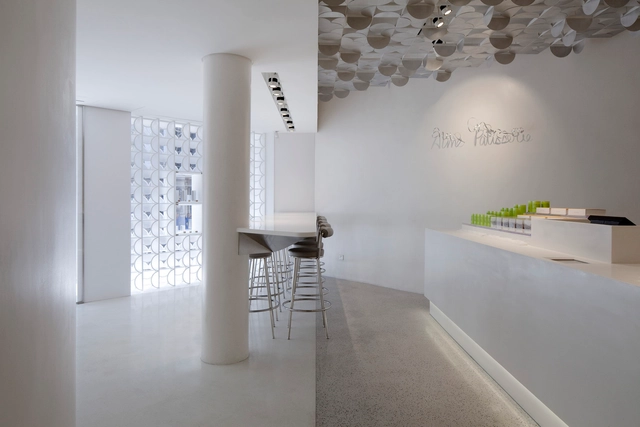 Aimé Patisserie / LUKSTUDIO - Loja
