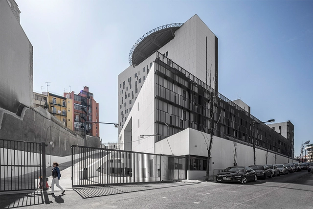 Departamento de Policía Judicial de Lisboa / Saraiva + Associados - Cuarteles
