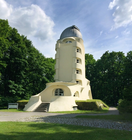 AD Classics: The Einstein Tower / Erich Mendelsohn - Other Facilities, Garden, Facade