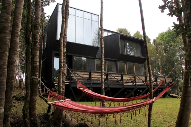 Casa CBI / Sebastian Guevara Sinclair - Casas