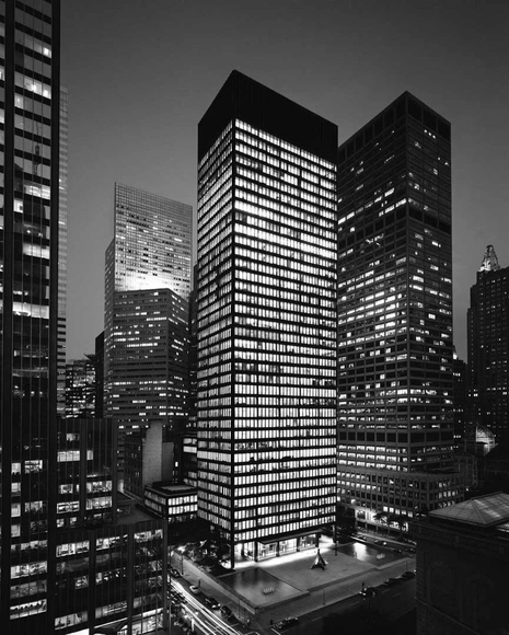 Clásicos de Arquitectura: Seagram Building / Mies van der Rohe - Rascacielos 
