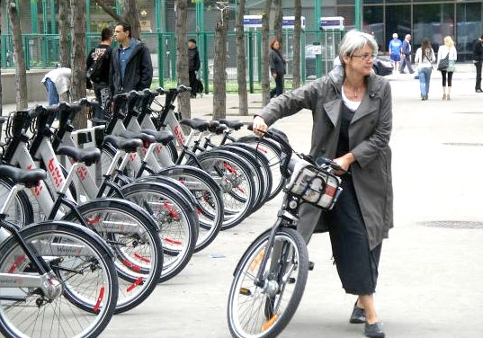 Centro Médico de Boston poderá prescrever receitas para andar de bicicleta - Imagem de Destaque