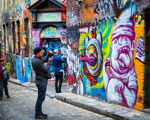 Hosier e Rutledge Lane: Galerias de graffiti espontâneas em Melbourne - Imagem de Destaque