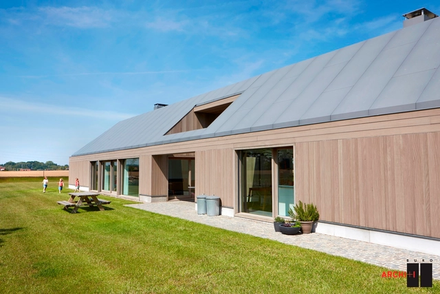 Casa V em R / BURO II & ARCHI+I - Casas