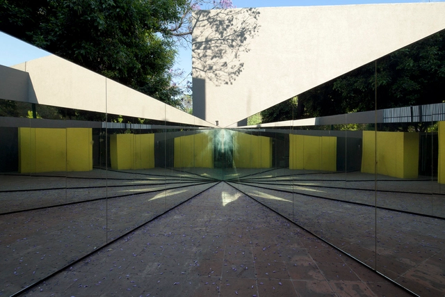 Desplaza[miento] Pabellón Semblanza Mathías Goeritz /  Museo Experimental el Eco - Imagen Principal
