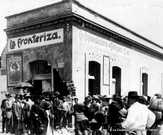Archivo Histórico Fotográfico: Cantinas y Pulquerías de la ciudad de México. - Imagen Principal