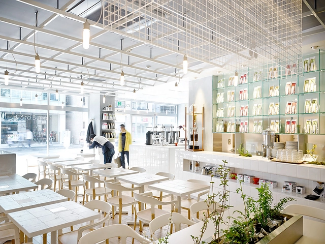 Café Coutume Aoyama  / CUT Architectures - Cafeterias