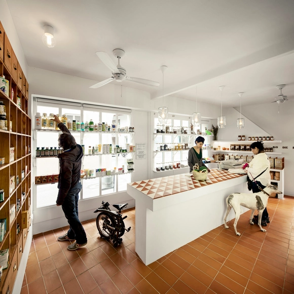 Bodebo Store In Barcelona  / CAVAA Arquitectes - Store